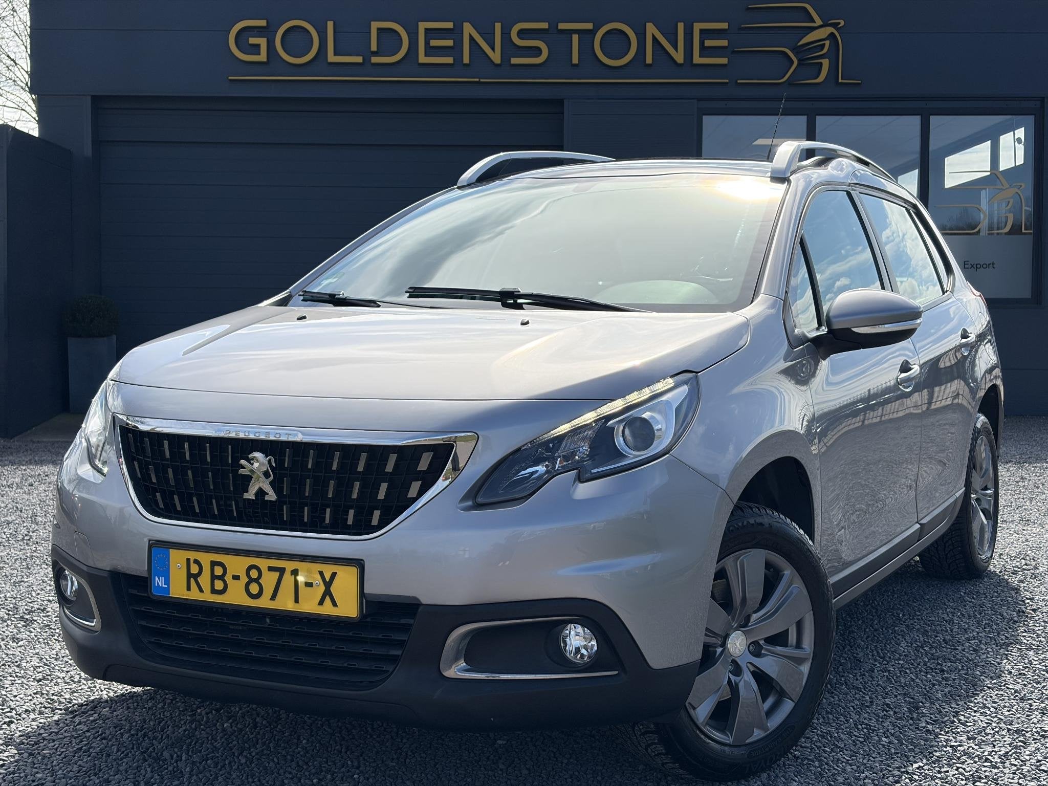 Peugeot 2008 1.2 PureTech Blue Lion 2e Eigenaar,Pano,Navi,Tr, Voorwielaandrijving, Stof, Euro 6, Origineel Nederlands