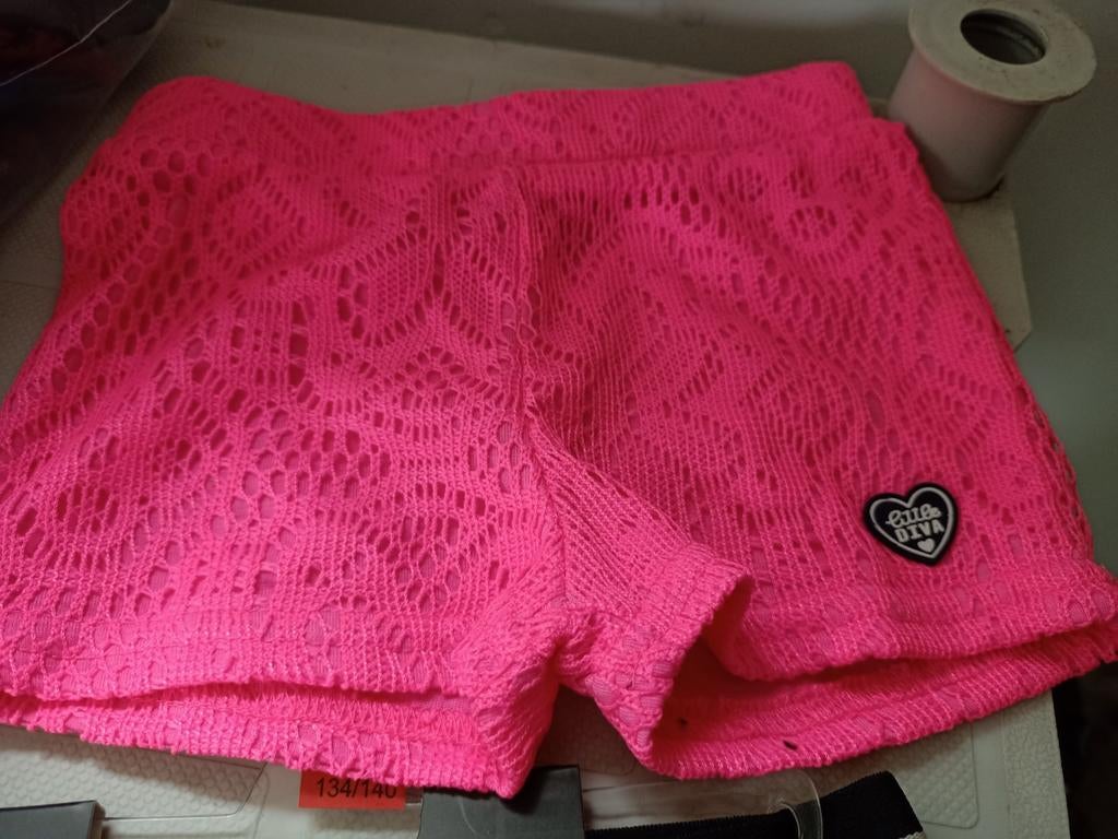 Kort broekje maat 80 nieuw, Kinderen en Baby's, Ophalen of Verzenden