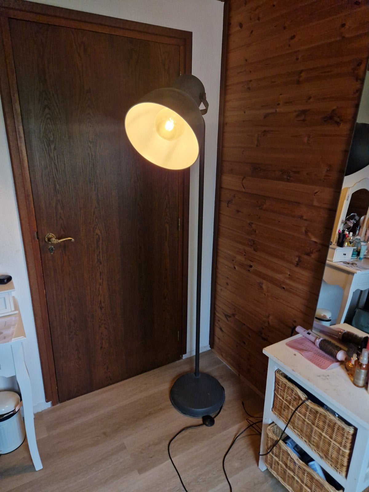 IKEA staande lamp Hektar zwart, Huis en Inrichting, Lampen | Vloerlampen, Ophalen, 150 tot 200 cm