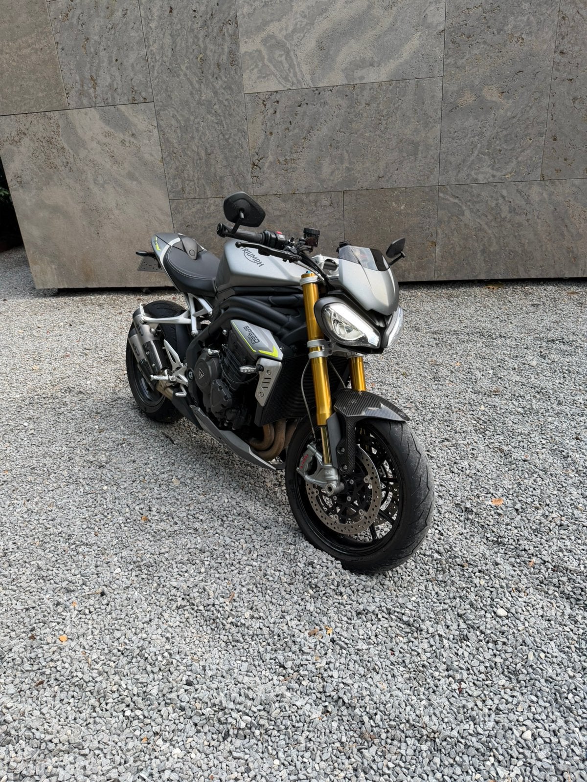 Triumph speed triple 1200 rs 2022- SPARK uitlaat, Motoren, Motoren | Yamaha, Particulier, Naked bike, meer dan 35 kW, 3 cilinders