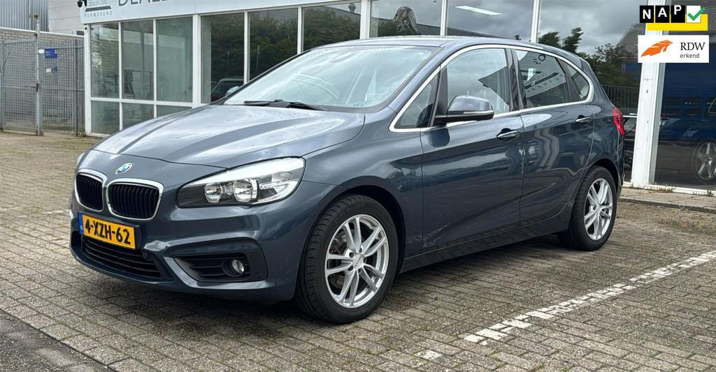 BMW 2-serie Active Tourer 218i Executive, Auto's, BMW, Voorwielaandrijving, Gebruikt, Origineel Nederlands, Bedrijf