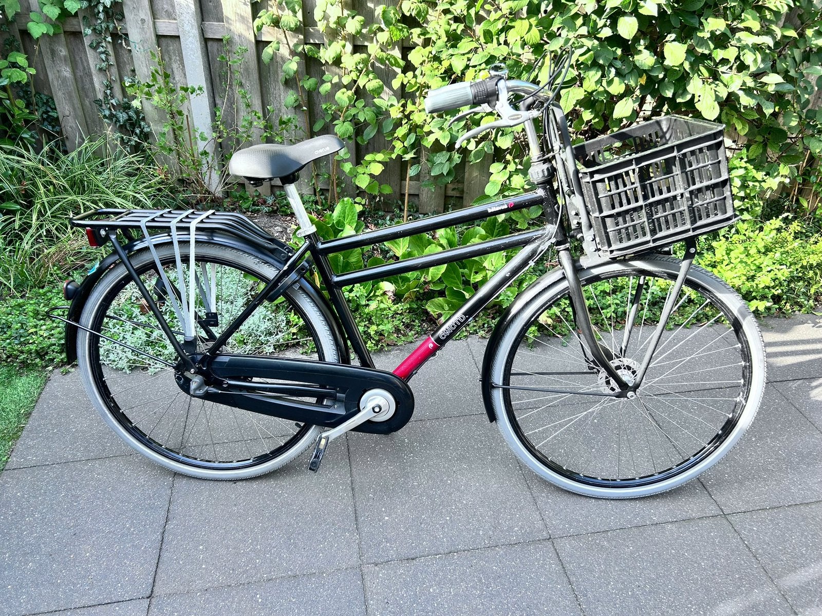 Zwarte Batavus CNCTD heren transportfiets., Ophalen, Gebruikt, Versnellingen, Batavus
