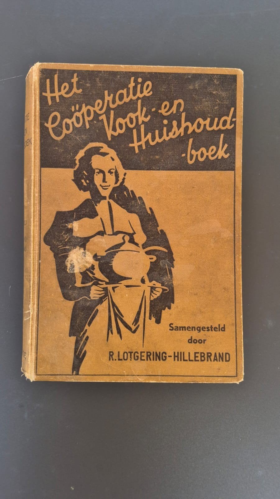 Het Coöperatie Kook en Huishoudboek - R. Lotgering-Hillebran, Boeken, Kookboeken, Ophalen of Verzenden, Gelezen, R. Lotgering-Hillebrand
