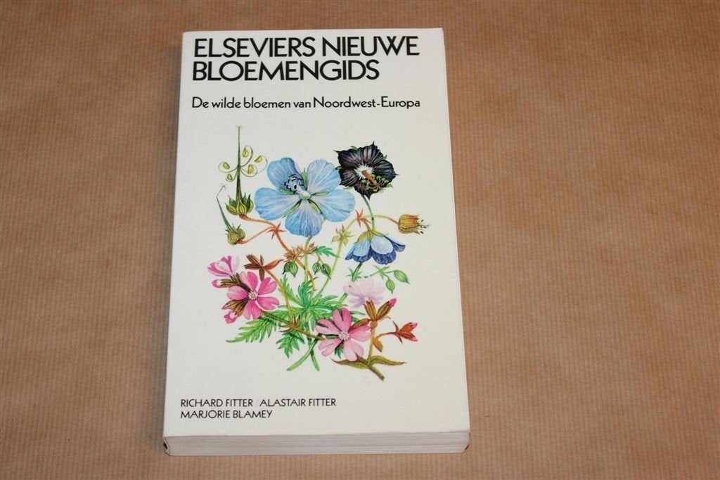 Wilde Bloemen Noordwest-Europa — Elsevier Bloemengids, Boeken, Ophalen of Verzenden, Gelezen, Bloemen, Planten en Bomen