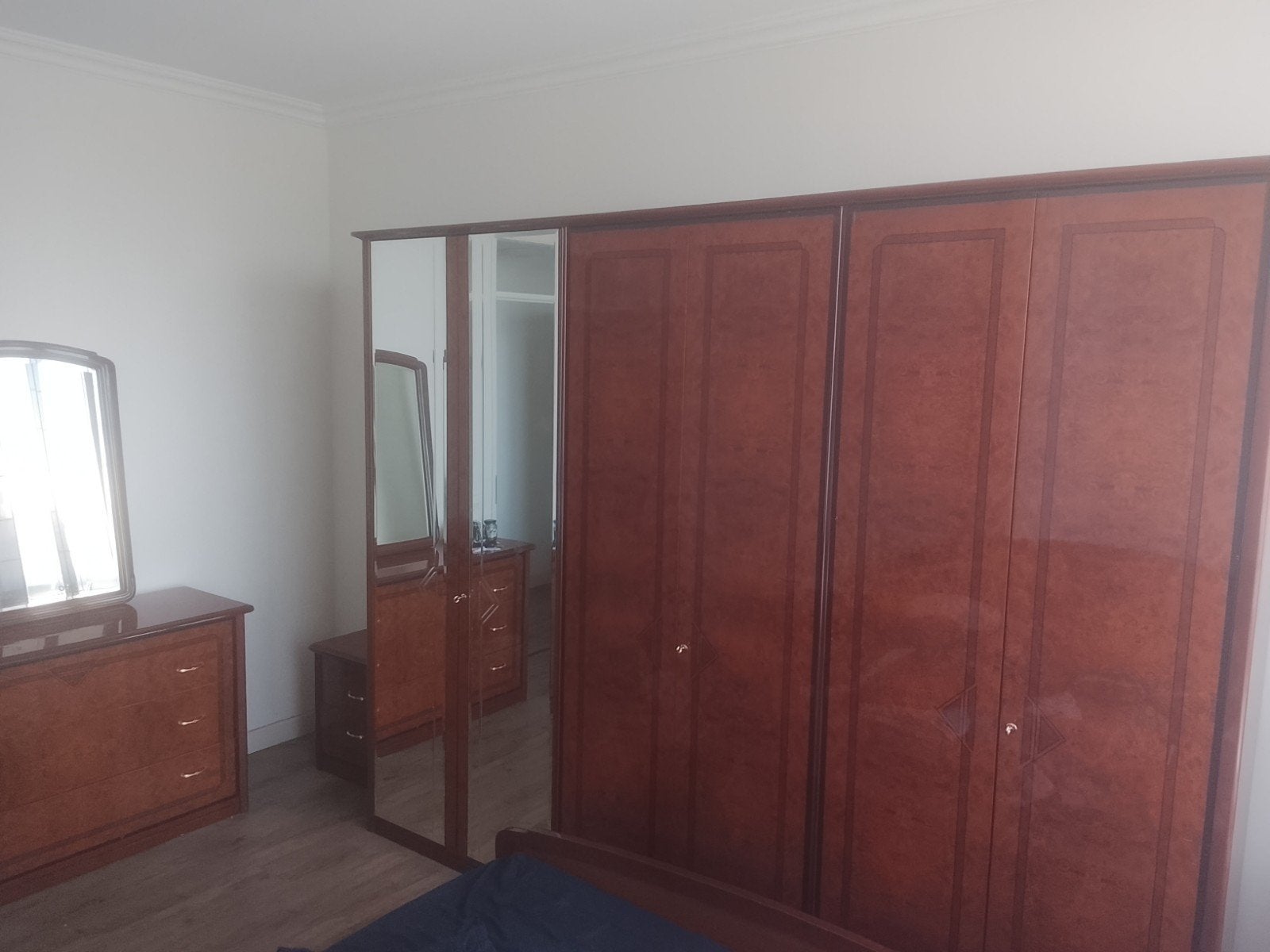 variety of high quality furniture for sale, Modern, Klassiek, Comfortabel, Gebruikt, Hout, Ophalen of Verzenden