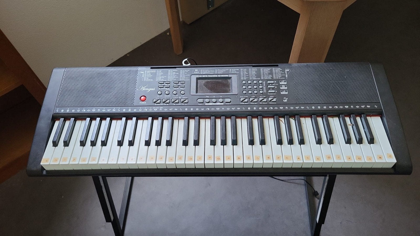 Aengus 61 toetsen keyboard met standaard, Muziek en Instrumenten, Ophalen of Verzenden