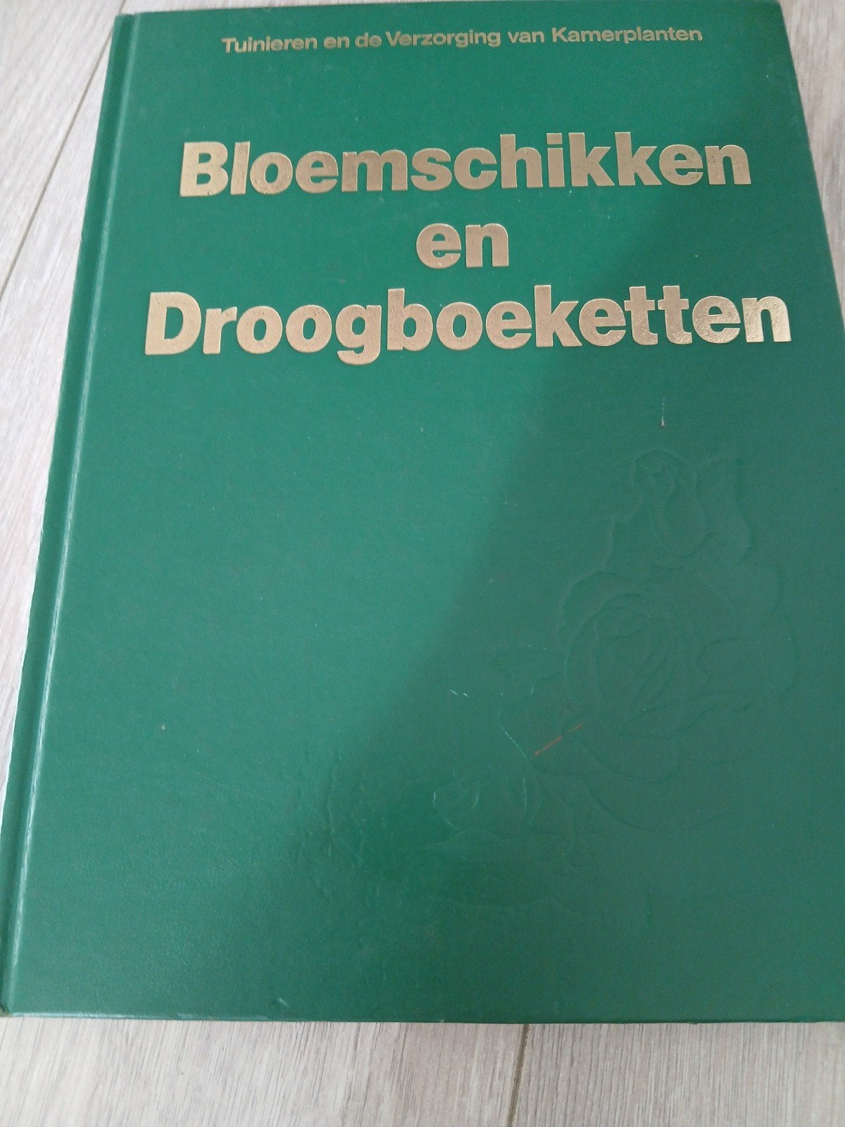 Bloemschikken en Droogboeketten - Tuinieren en Kamerplanten, Boeken, Ophalen of Verzenden, Gelezen, Onbekend, Bloemschikken, Groendecoratie