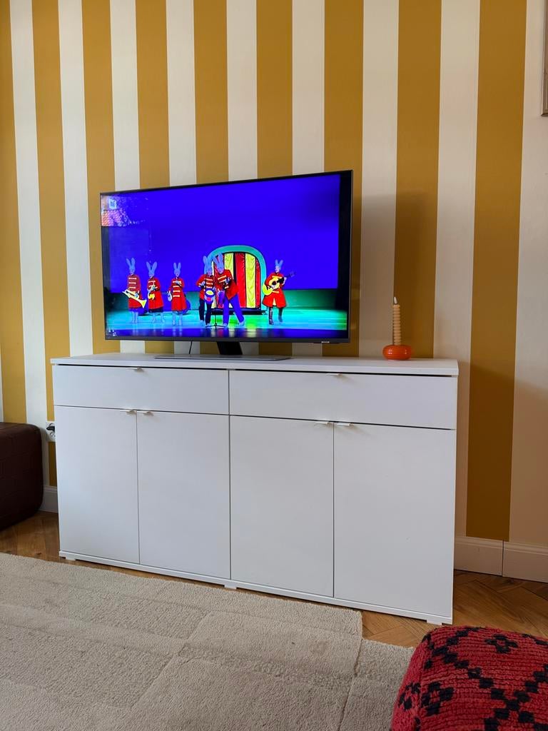 Vihals ikea tv kast/dressoir, Ophalen of Verzenden, Zo goed als nieuw