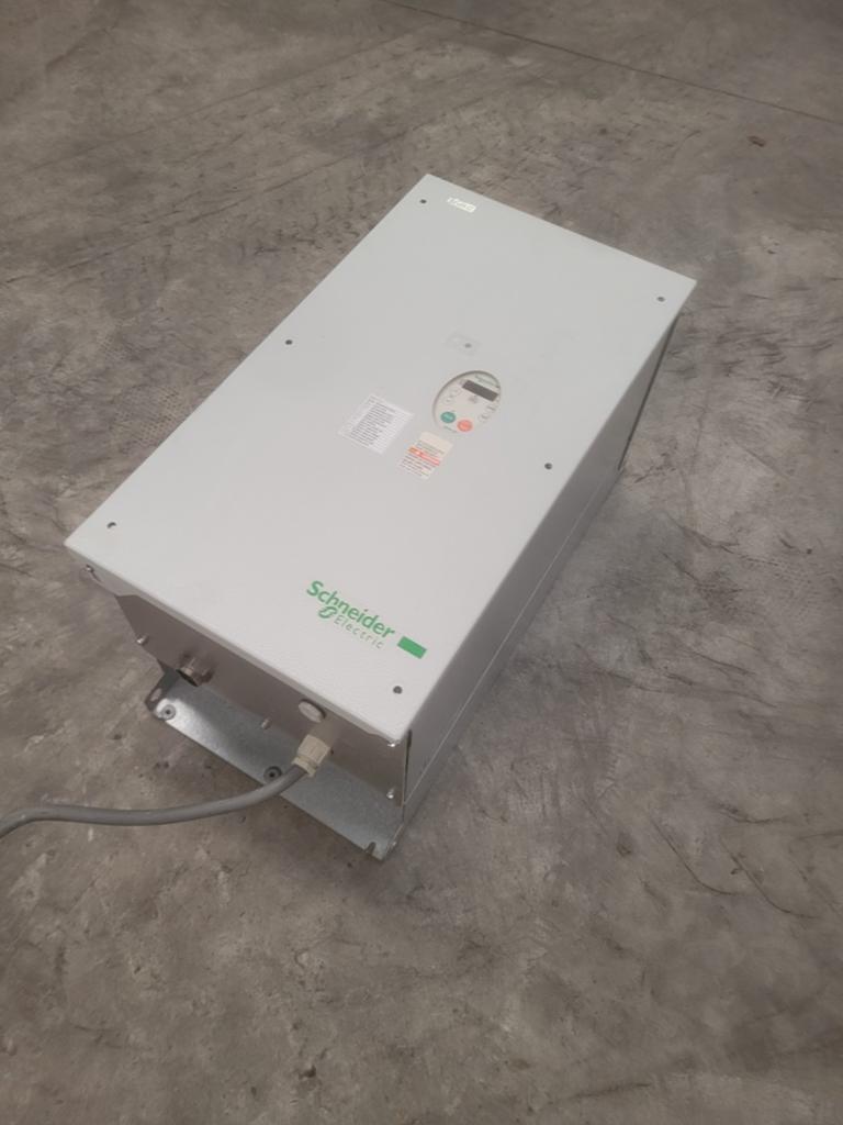 Schneider Electric Altivar 212 Frequentieomvormer HVAC, Ophalen