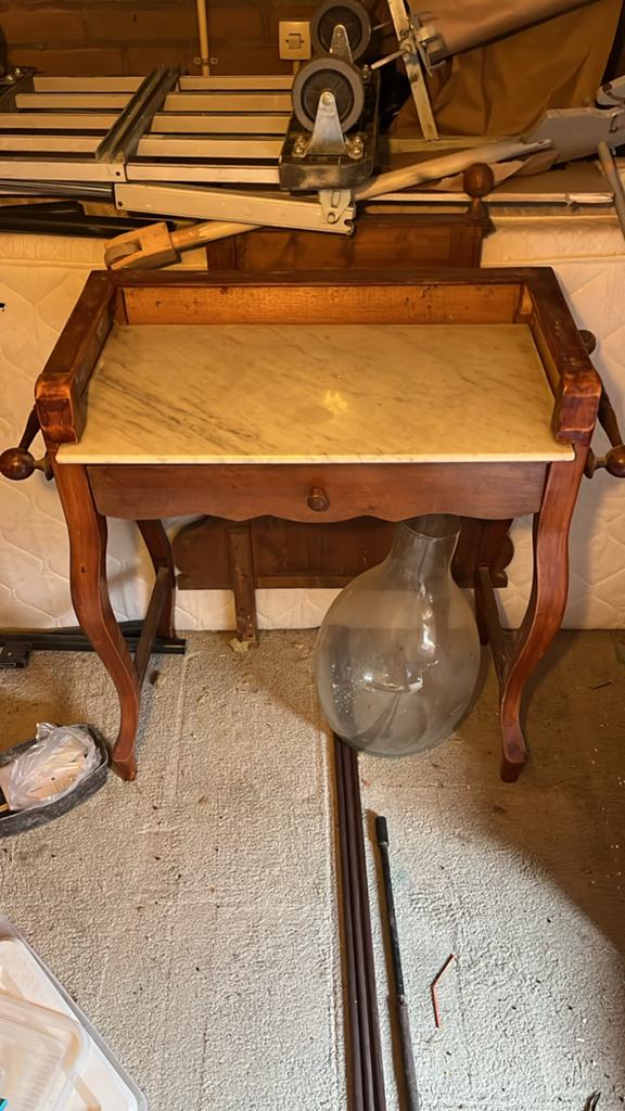 Antieke houten tafel met marmeren blad, Ophalen