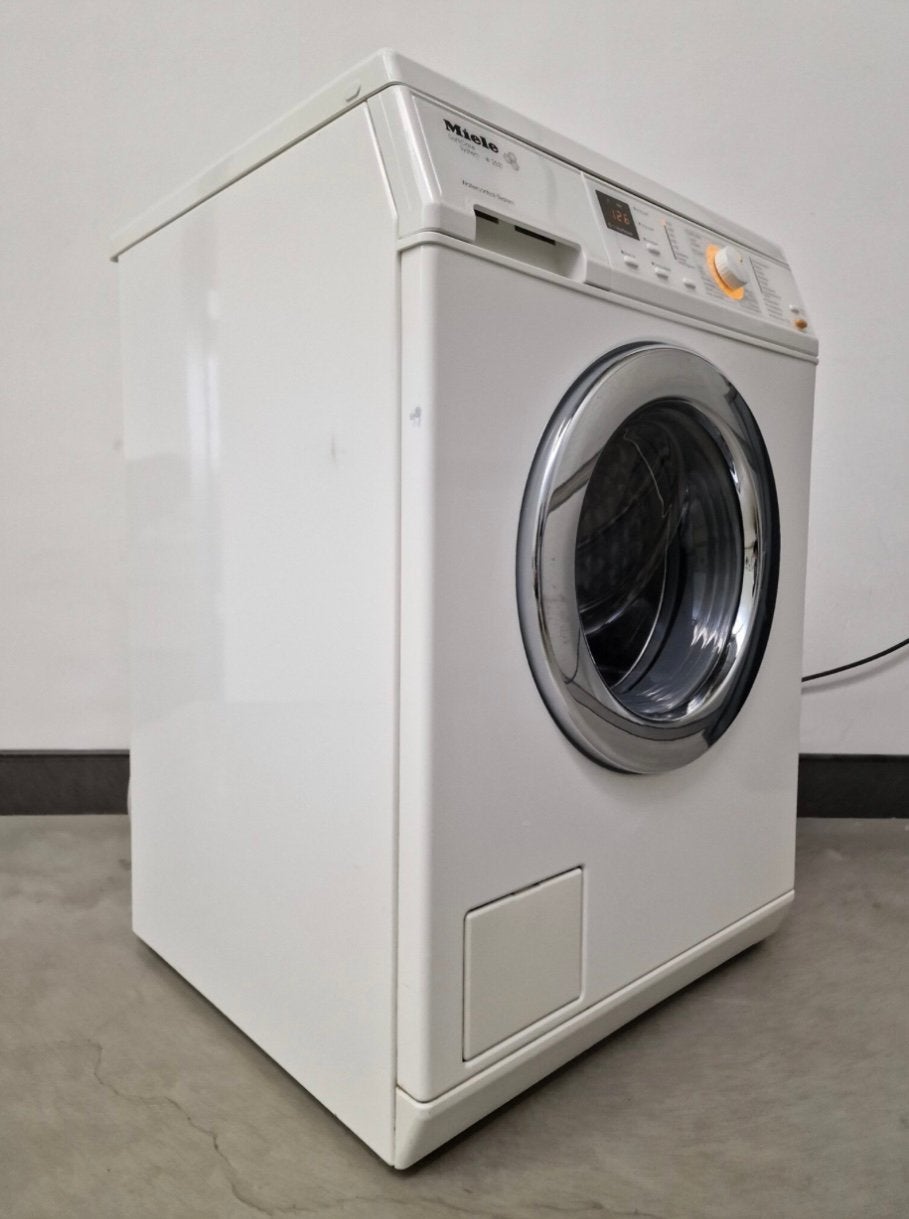 Miele W2521 wasmachine, Ophalen, Gebruikt, 85 tot 90 cm, 1200 tot 1600 toeren