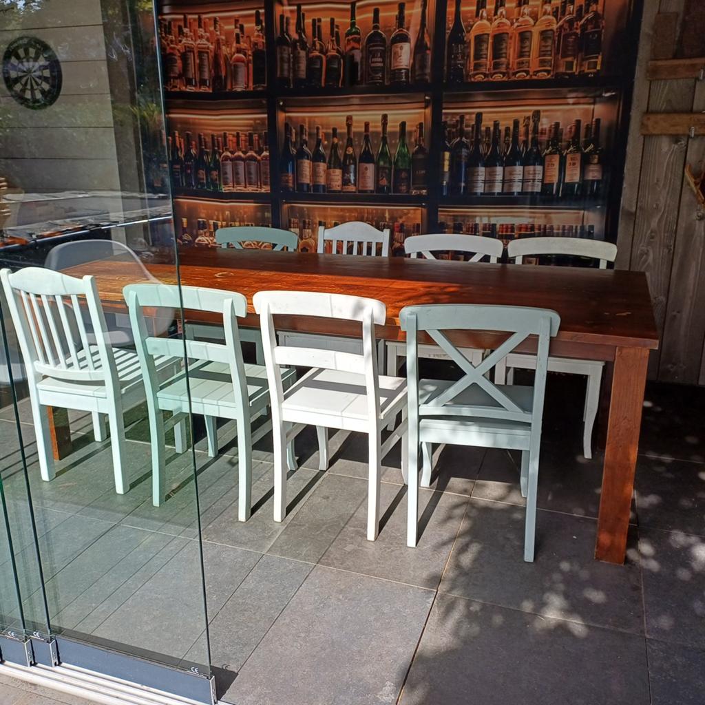 Houten eettafel met 8 houten stoelen en 2 kuipstoelen, Gebruikt, 100 tot 150 cm, 200 cm of meer, Ophalen of Verzenden