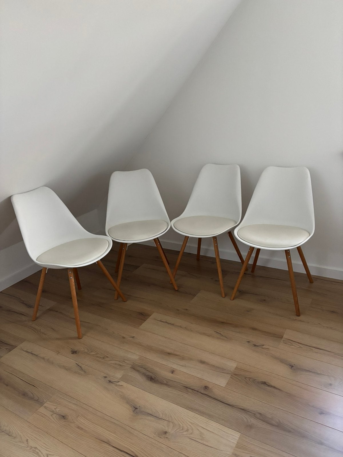 Witte kuipstoelen, Ophalen, Zo goed als nieuw, Wit