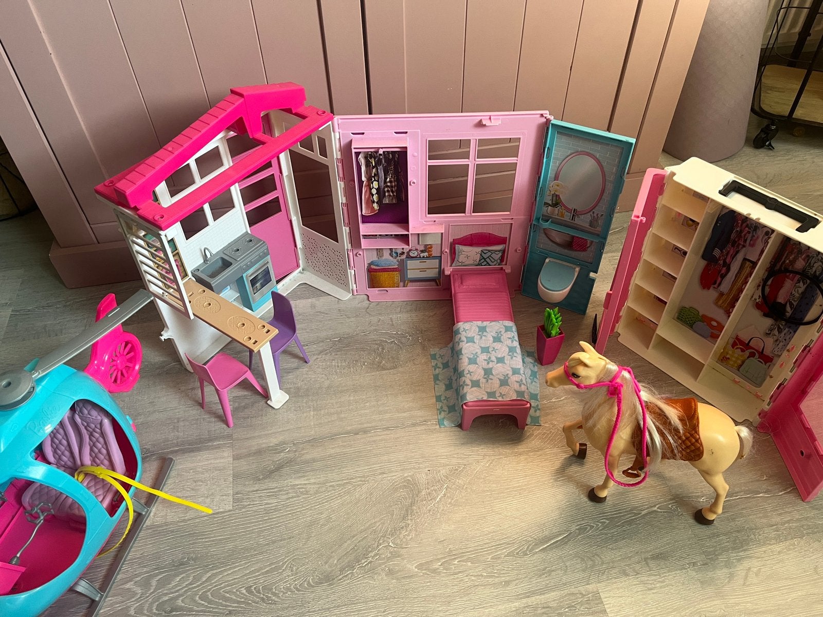 Barbie, Ophalen of Verzenden, Zo goed als nieuw, Toebehoren
