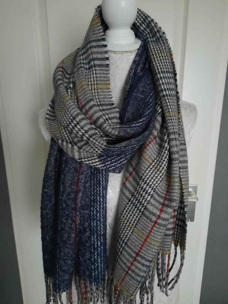 Sjaals blauw beige Grote sjaal / Omslagdoek NIEUW, Kleding | Dames, Mutsen, Sjaals en Handschoenen, Ophalen of Verzenden, Nieuw
