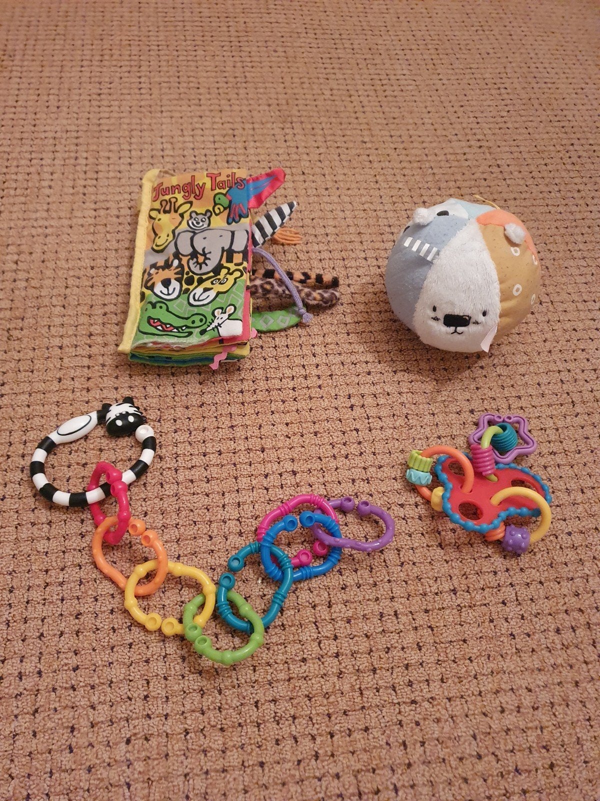 Diverse babyspeelgoed: rammelaar, ringen en stoffen boekje, Ophalen, Gebruikt, Rammelaar