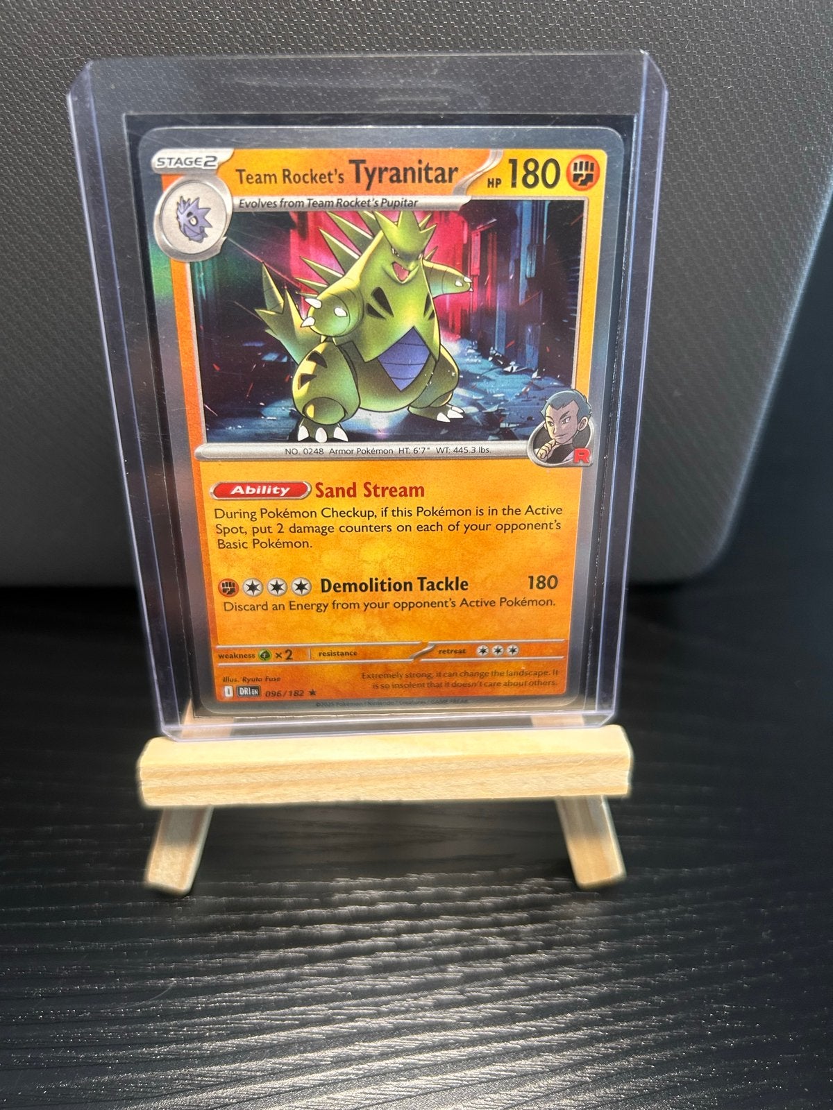 Team Rocket's Tyranitar Pokemon kaart NM, Ophalen of Verzenden, Zo goed als nieuw, Losse kaart