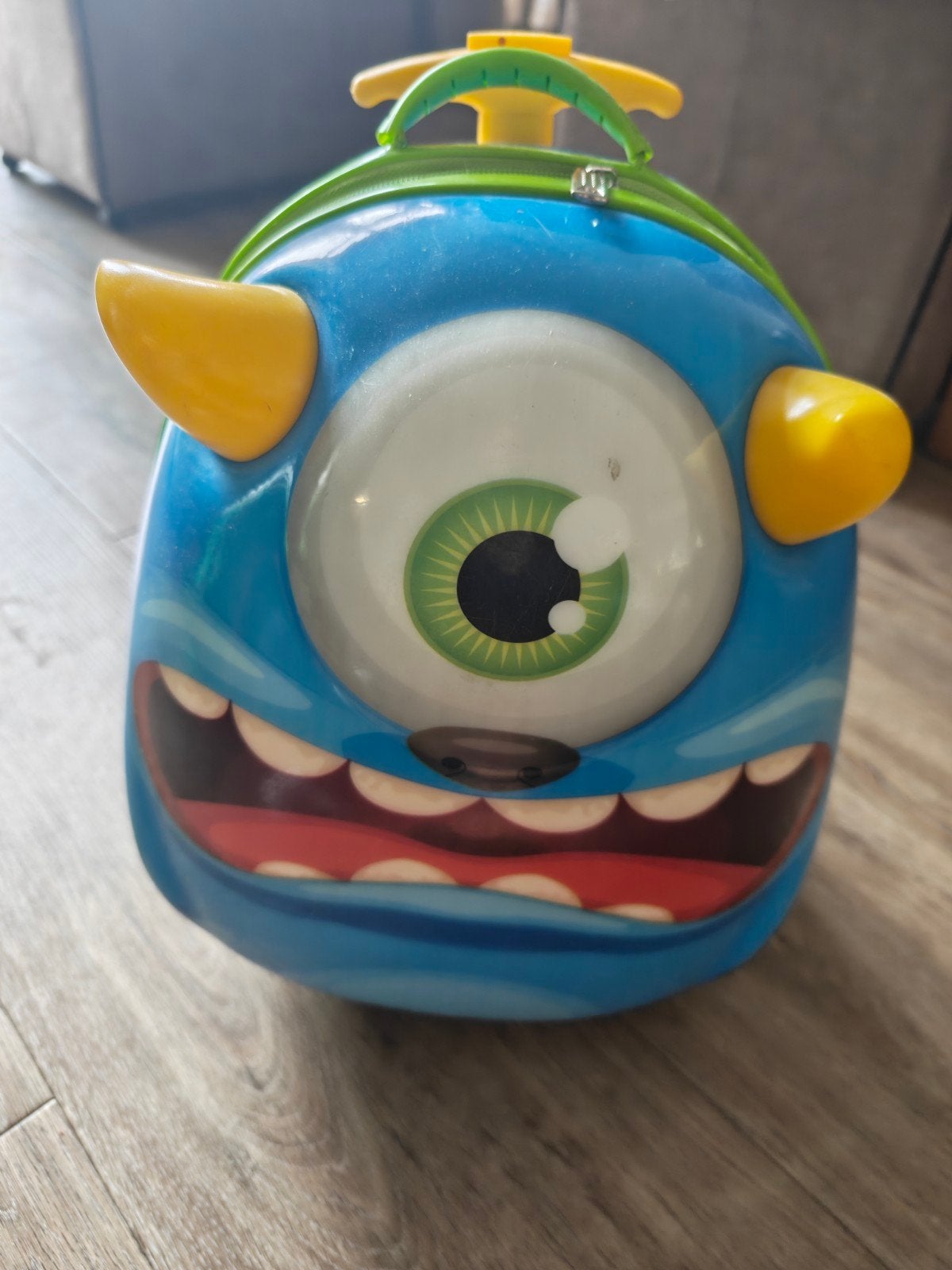 Monster en Co. Kinderkoffertje / Rugzak met trekstang, Overige merken, Gebruikt, 25 tot 40 cm, Ophalen of Verzenden