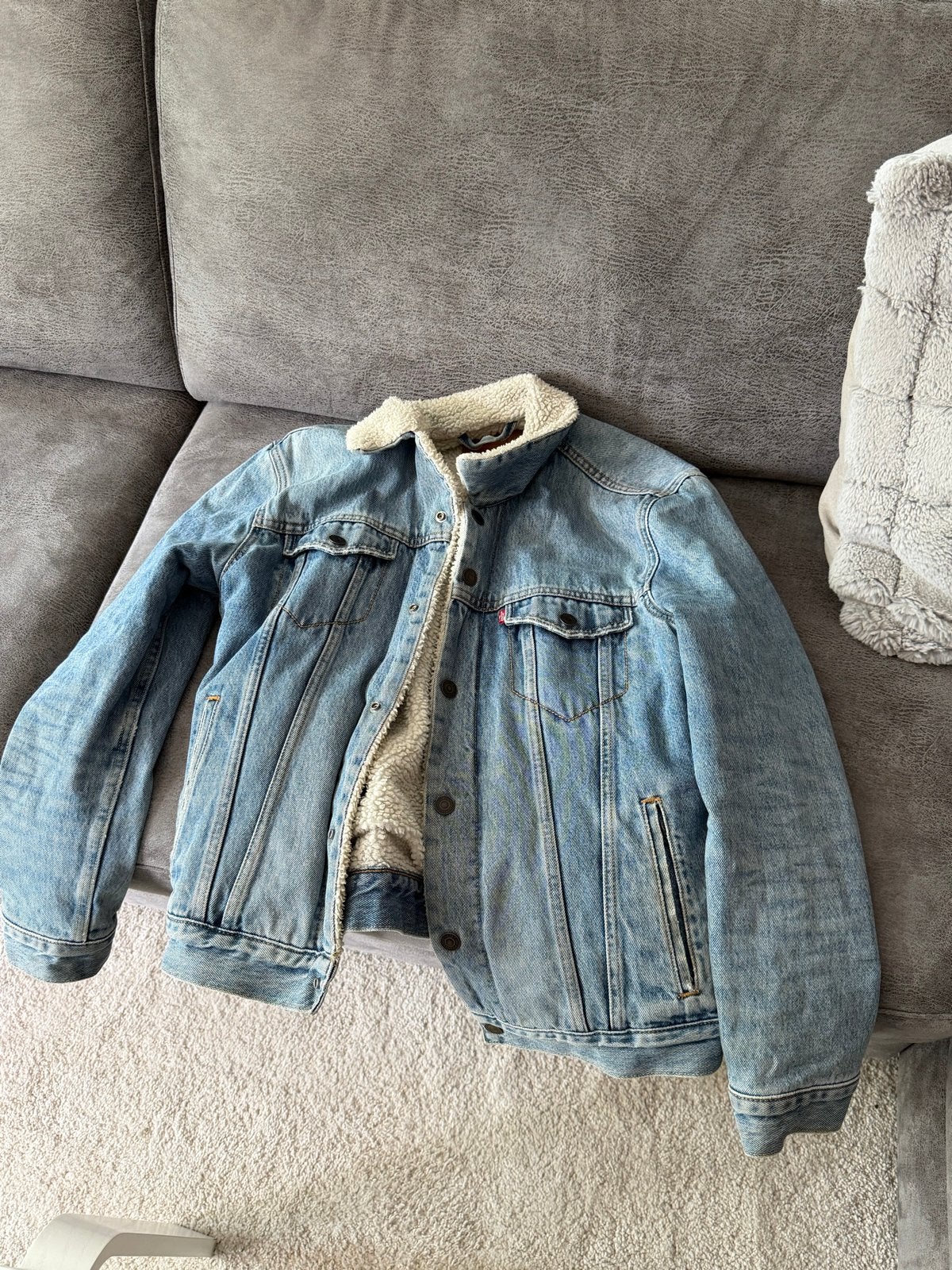 Levi's Sherpa Trucker Jacket - Maat M, Ophalen, Zo goed als nieuw, Maat 48/50 (M), Blauw