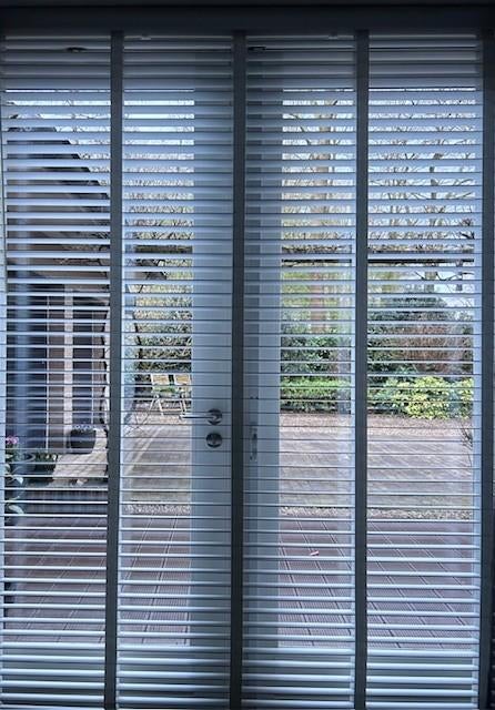 Witte houten jaloezie 192x240 cm met 50mm lamellen, Ophalen, 200 cm of meer