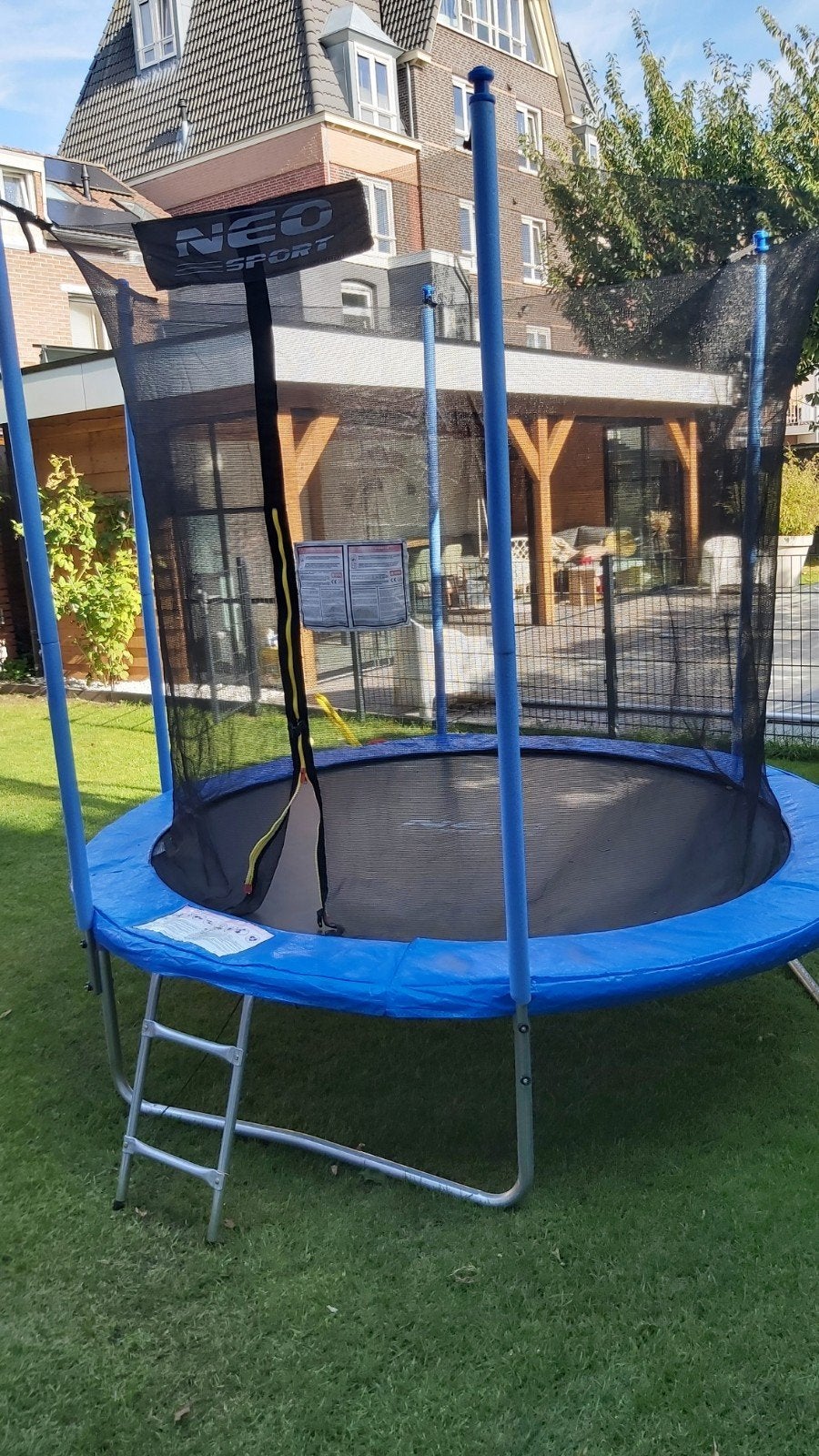 Trampoline (nieuw) met trapje en vangnet - 2,5m diameter - N, Ophalen of Verzenden