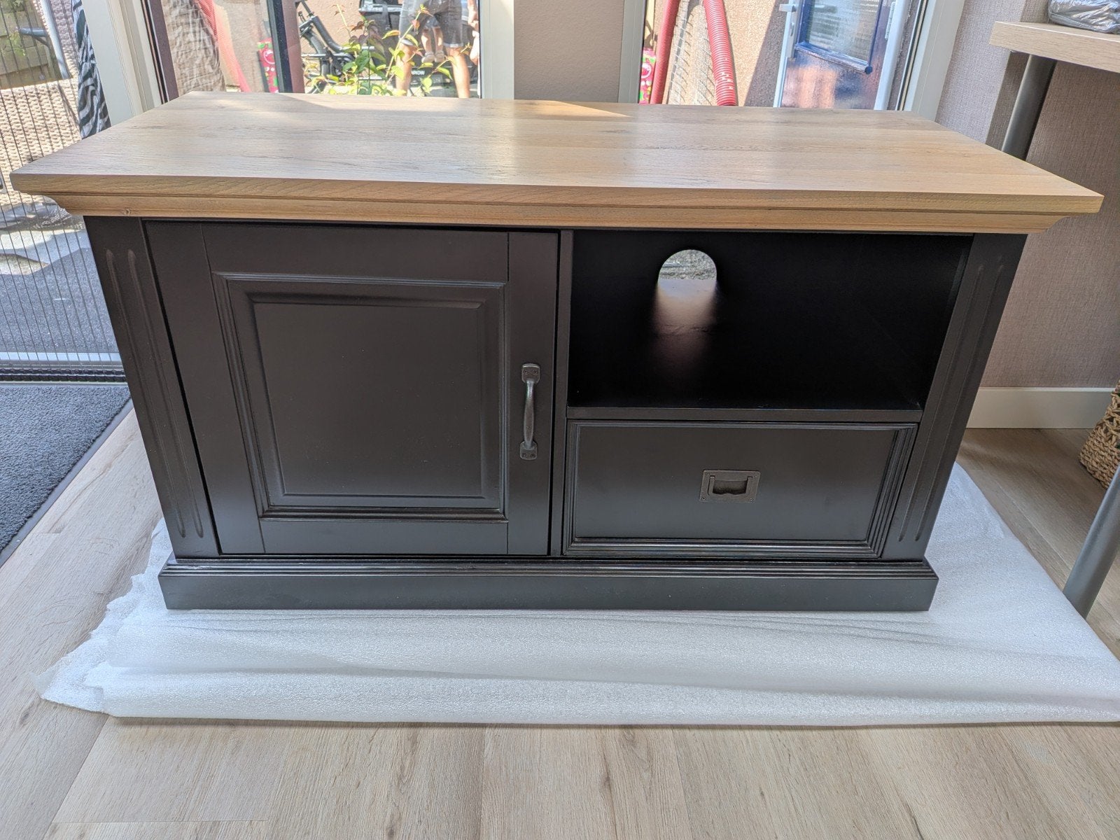 Zwart tv-meubel Richmond, Ophalen, Gebruikt, 100 tot 150 cm, Minder dan 100 cm