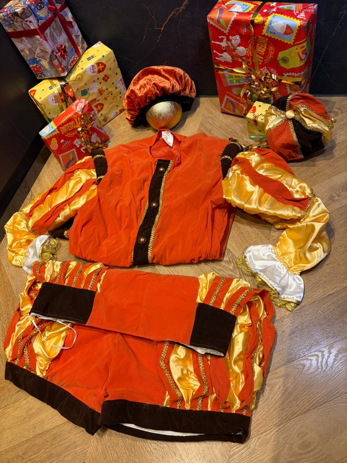 Pietenpak oranje geel luxe nieuw maat xl sinterklaas set, Diversen, Sinterklaas, Ophalen of Verzenden, Zo goed als nieuw