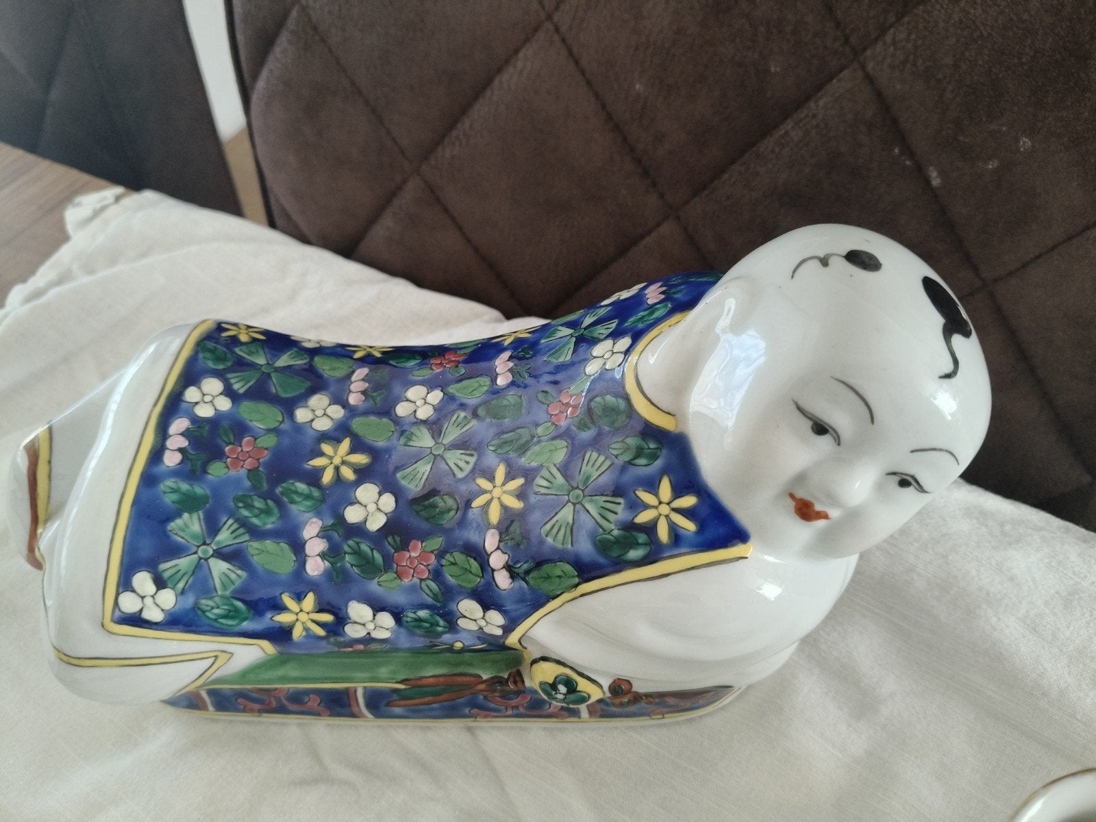 Vintage Chinees Porseleinen Kussen met Kindfiguur, Ophalen of Verzenden