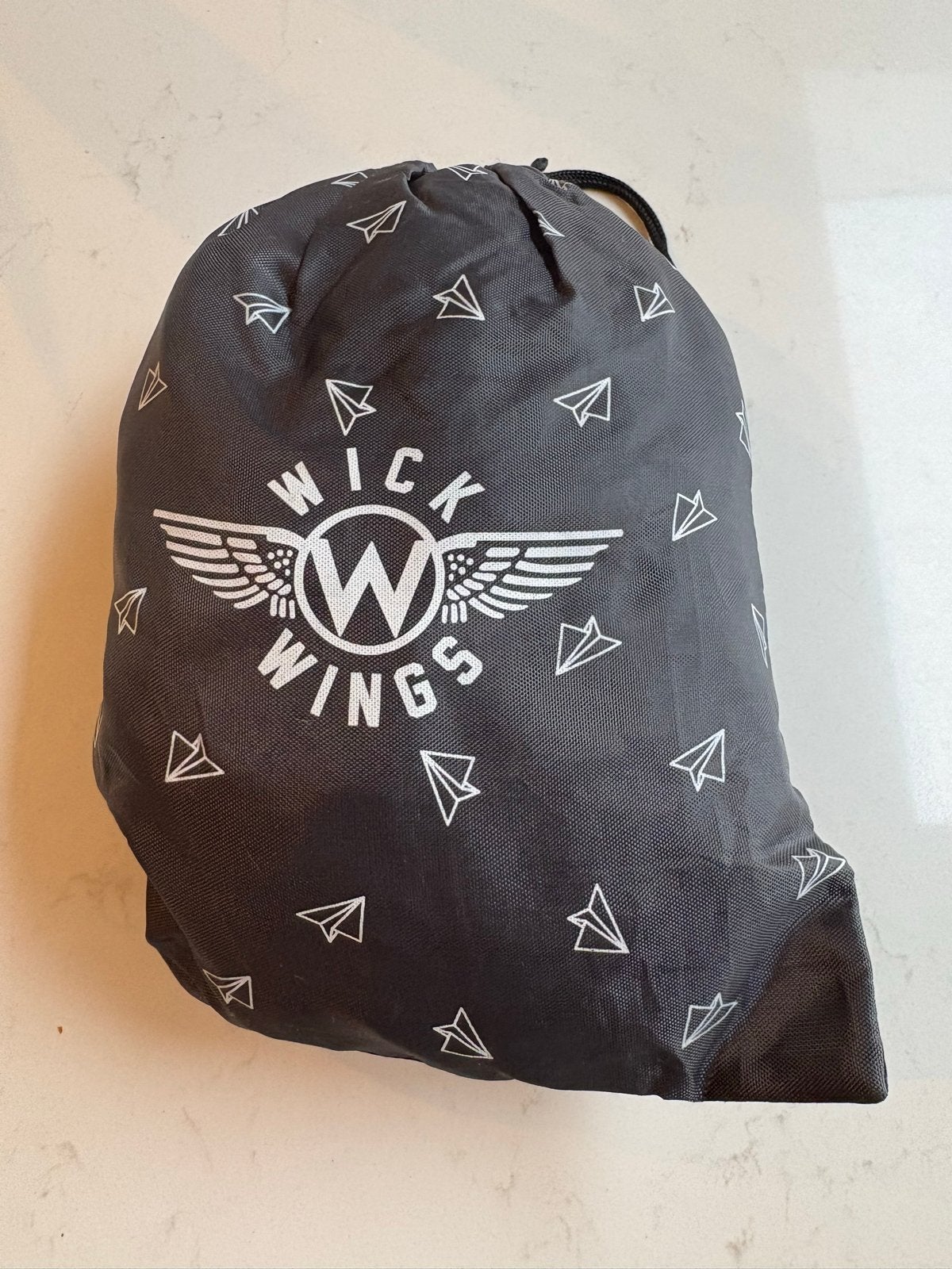 Wick Wings (2x) opblaasbaar voetenbankje/vliegtuigbedje, Ophalen of Verzenden, Zo goed als nieuw