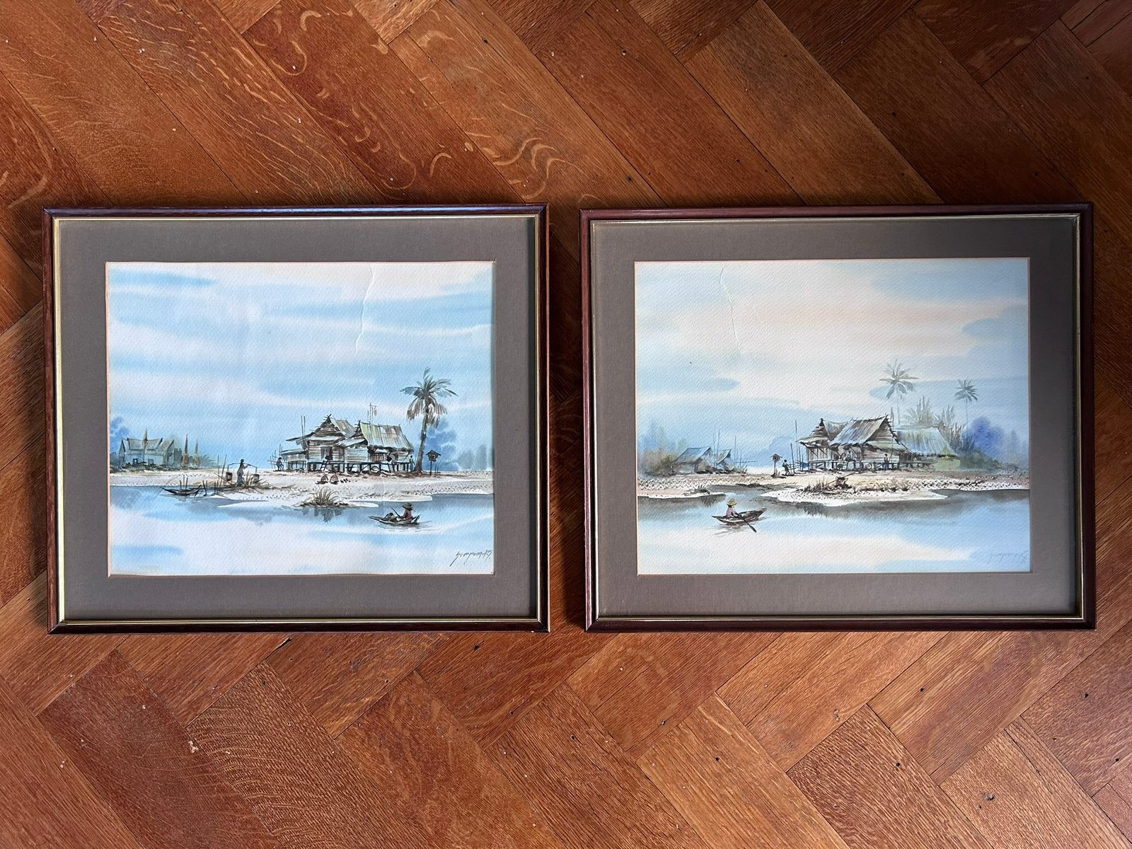 2 aquarel schilderijen in lijst van dorp aan water, Antiek en Kunst, Ophalen of Verzenden, Aquarel, Papier, Maritiem / water