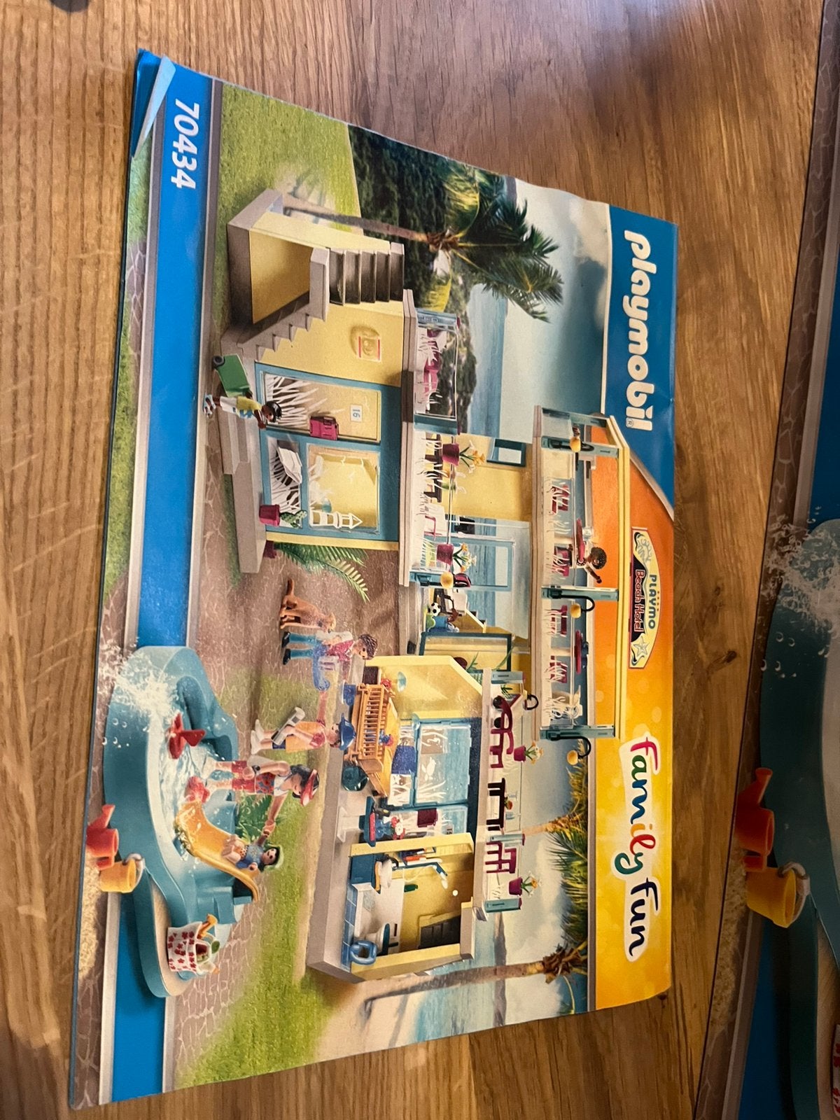 Playmobil beach house 70434, Ophalen, Zo goed als nieuw