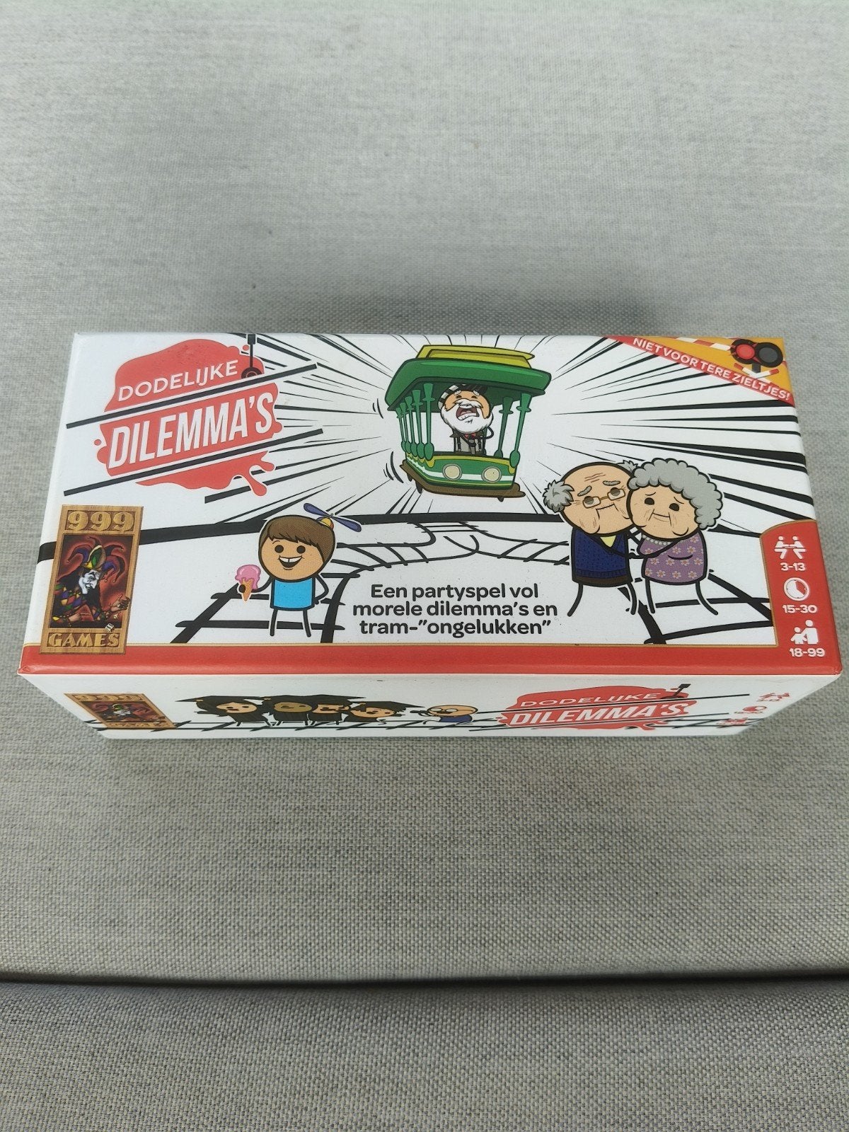 Dodelijke Dilemma's - Partyspel vol morele dilemma's, Ophalen of Verzenden, Gebruikt, 999 Games