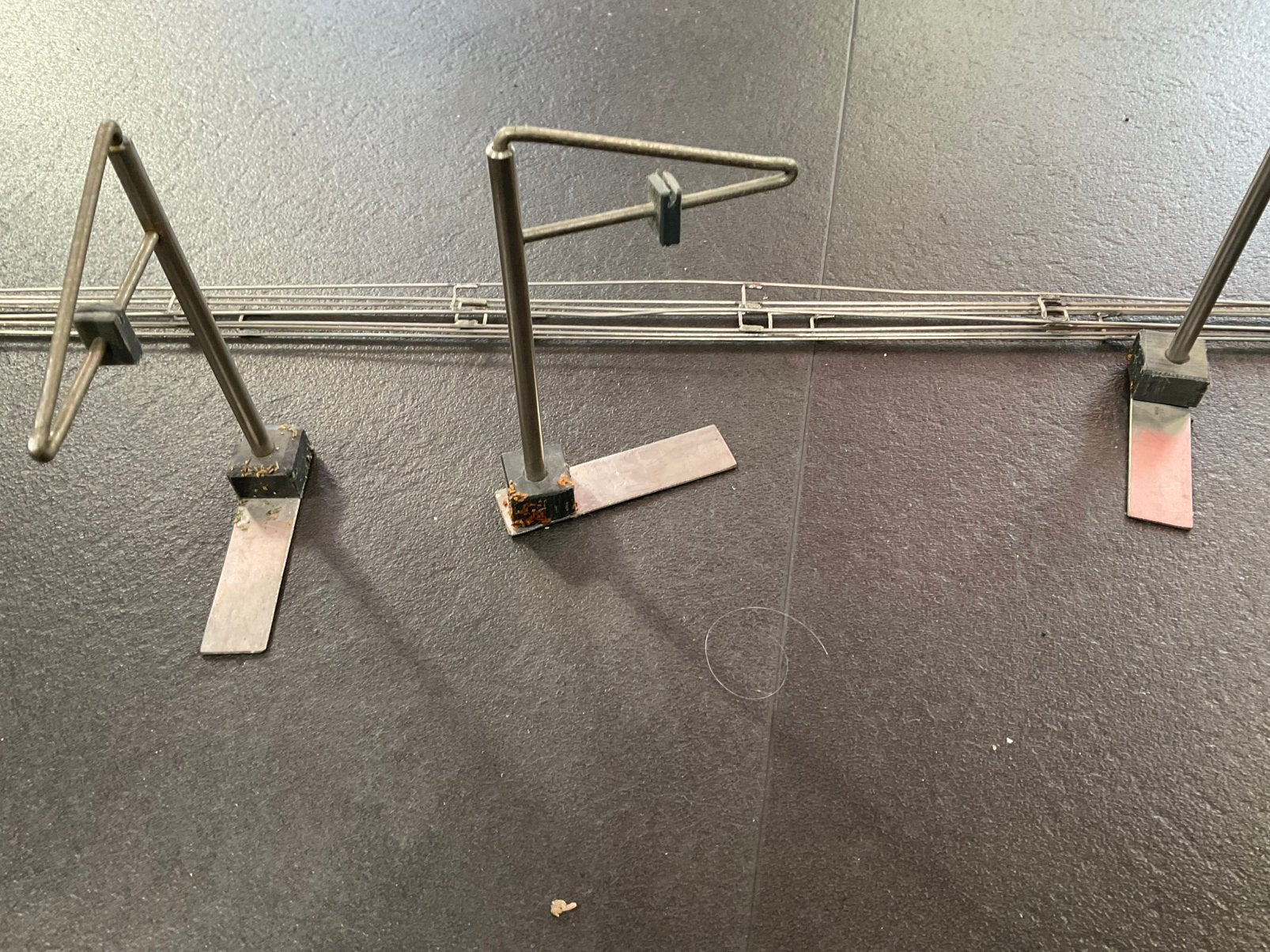 Te koop; zelfbouw (rvs) bovenleiding palen en rijdraad, Gelijkstroom, Overige typen, Zo goed als nieuw, Ophalen