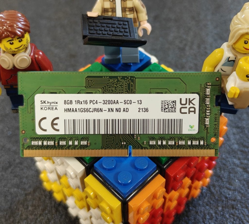 SK hynix HMAA1GS6CJR6N-XN N0 AD 8GB DDR4 3200 SODIMM, DDR4, 8 GB, Ophalen of Verzenden, Zo goed als nieuw