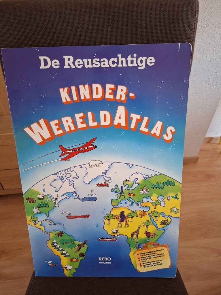 Kinder wereld atlas karton, Kinderen en Baby's, Ophalen of Verzenden, Taal en Lezen