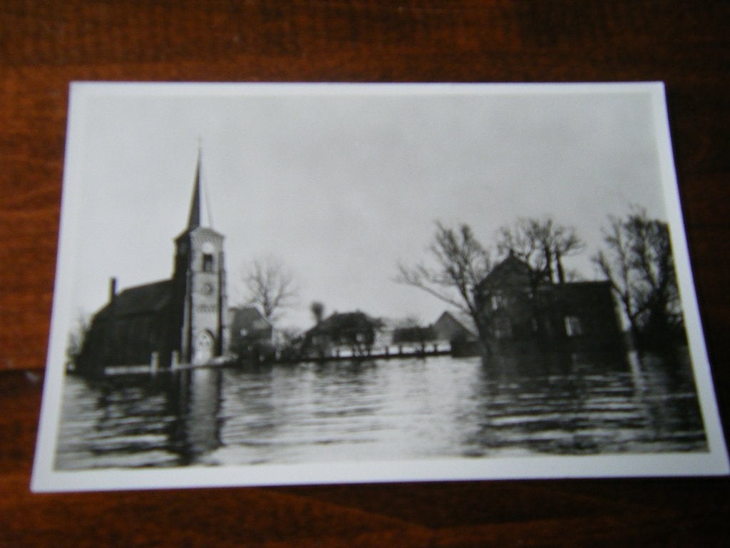 R41 - Kekerdom - Kerk in het water - STEMPELS - Mooi/Oud, Ophalen of Verzenden, 1960 tot 1980, Gelderland