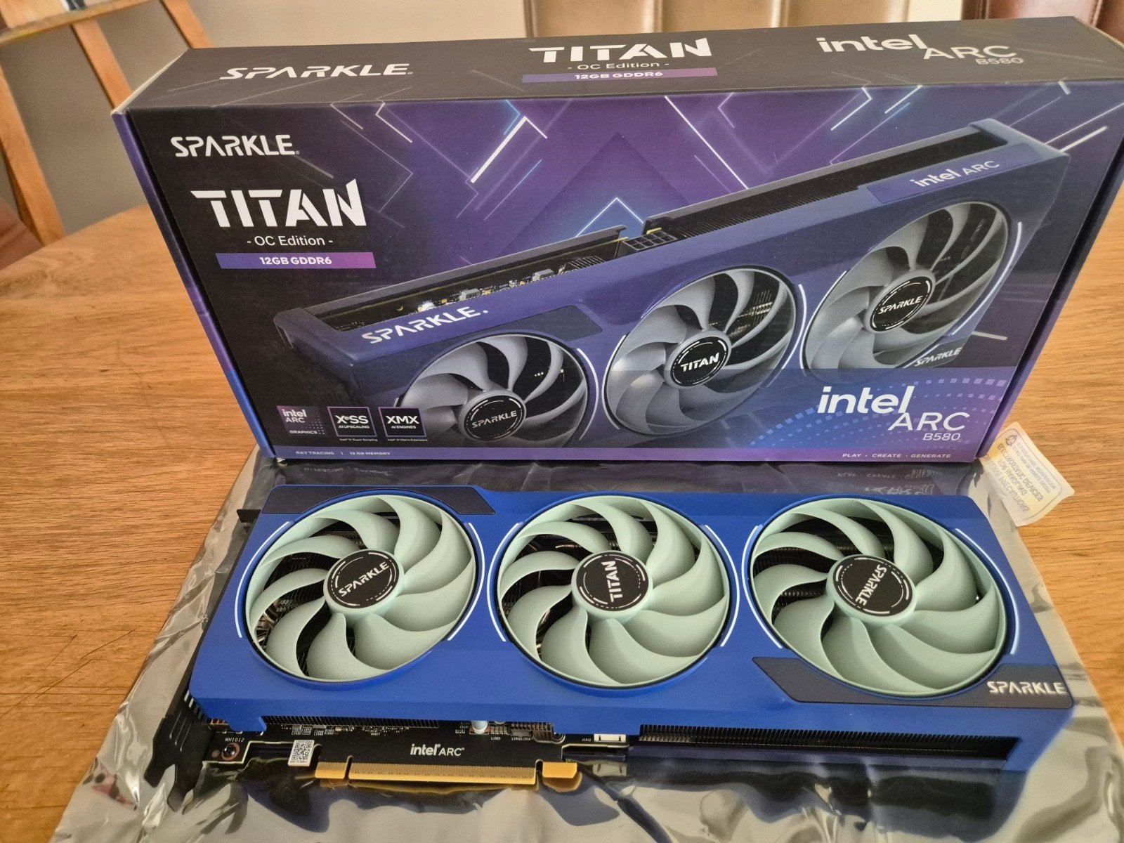 Sparkle Intel Arc B580 TITAN OC 12GB - Videokaart, Computers en Software, Videokaarten, Ophalen of Verzenden, Zo goed als nieuw
