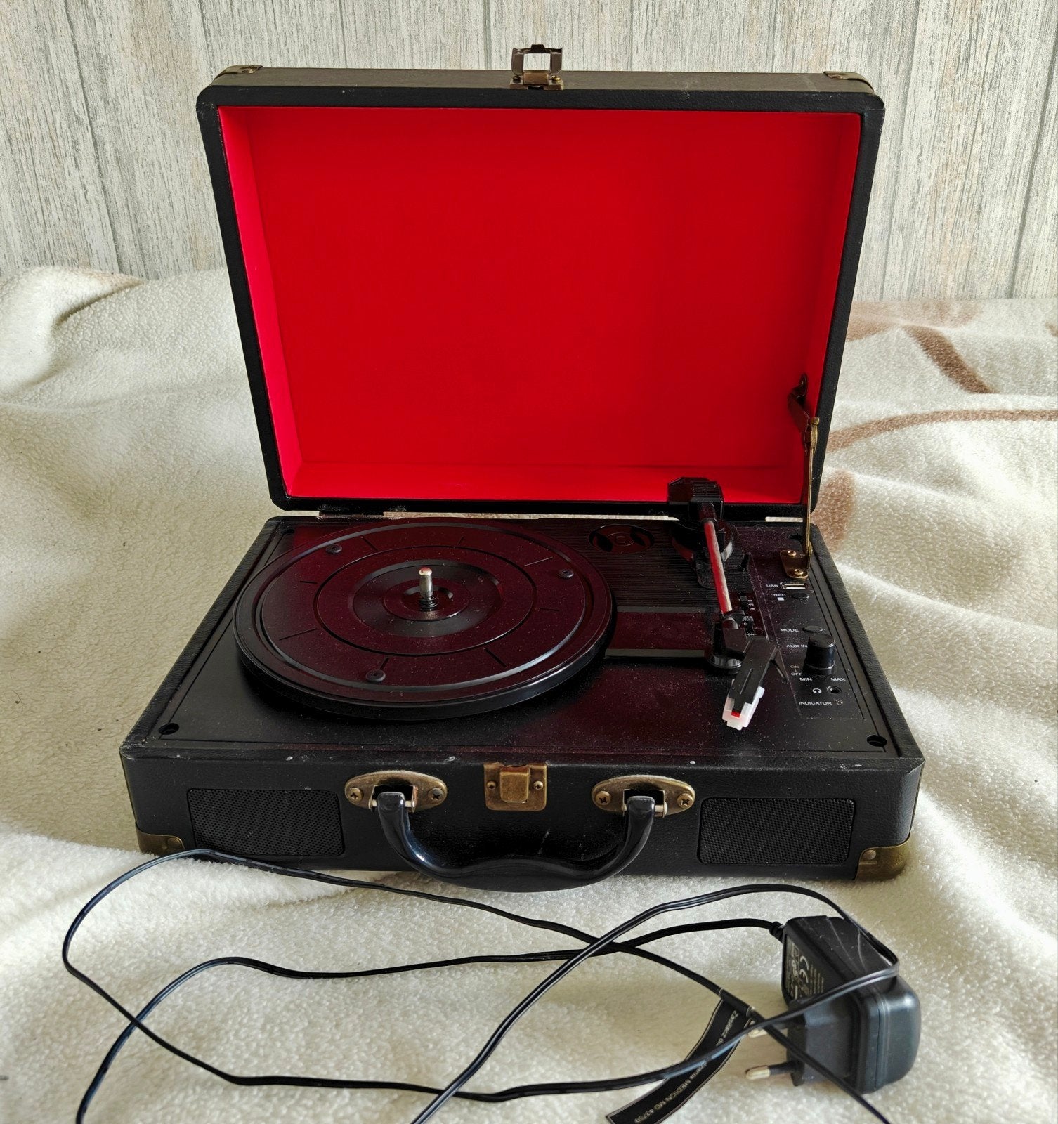 Medion MD43709 Platenspeler, Overige merken, Automatisch, Ophalen of Verzenden, Zo goed als nieuw