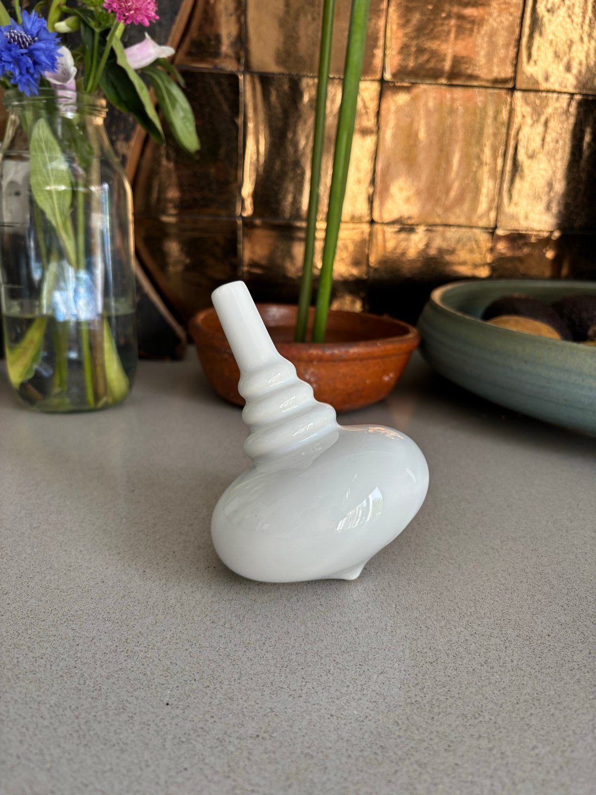 Design Vaasje Nieuw - Wit Keramiek, Huis en Inrichting, Woonaccessoires | Vazen, Wit, Aardewerk of Porselein, Nieuw, Ophalen of Verzenden