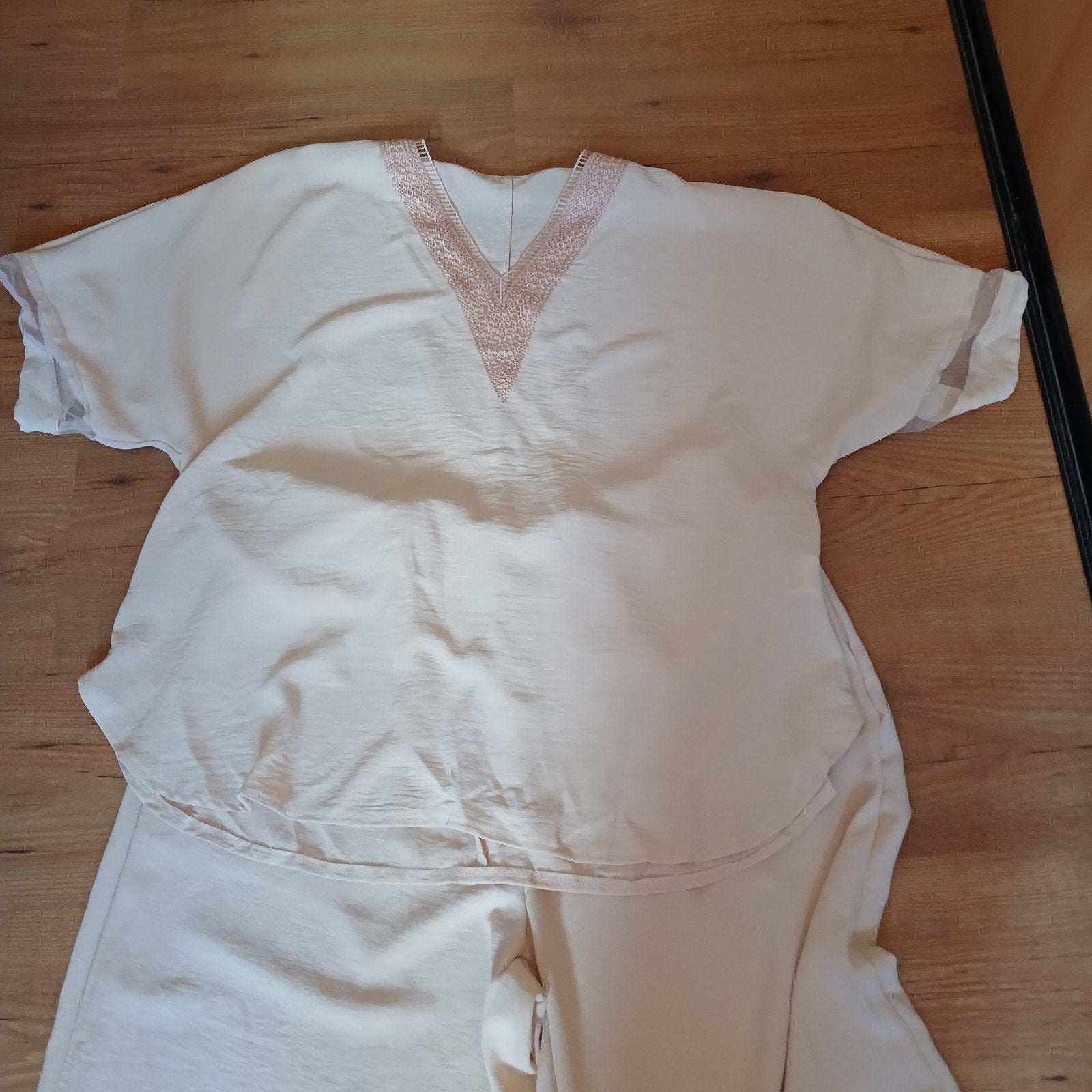 Tweedelig Pak NIEUW, Ophalen of Verzenden, Nieuw, Beige