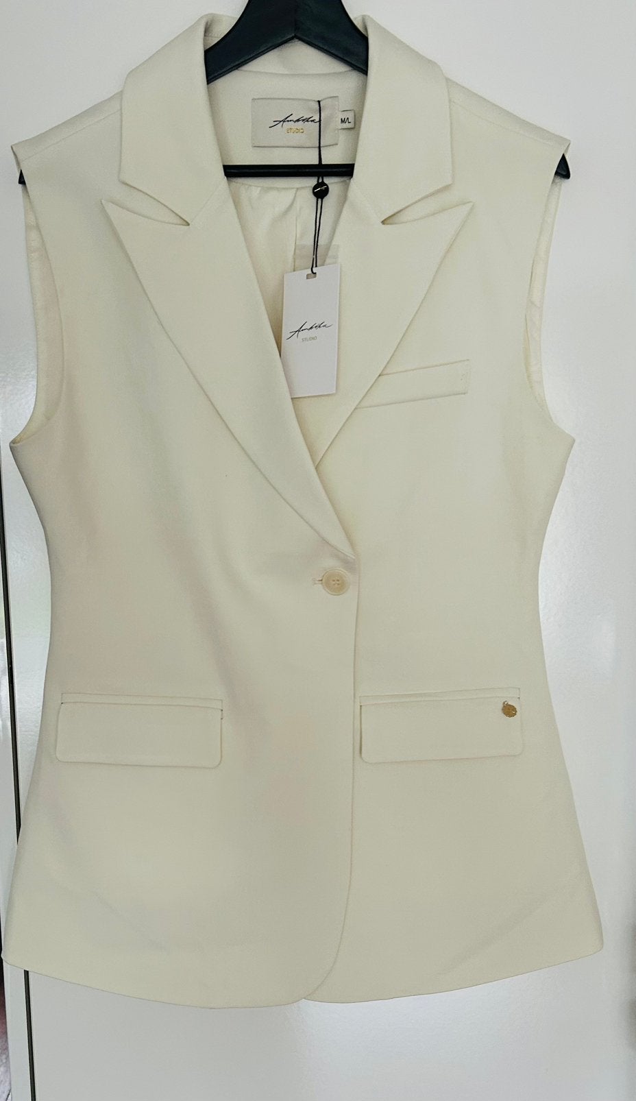Gilet van het merk studio Ambika maat M/L, Maat 38/40 (M), Wit, Nieuw, Ophalen of Verzenden