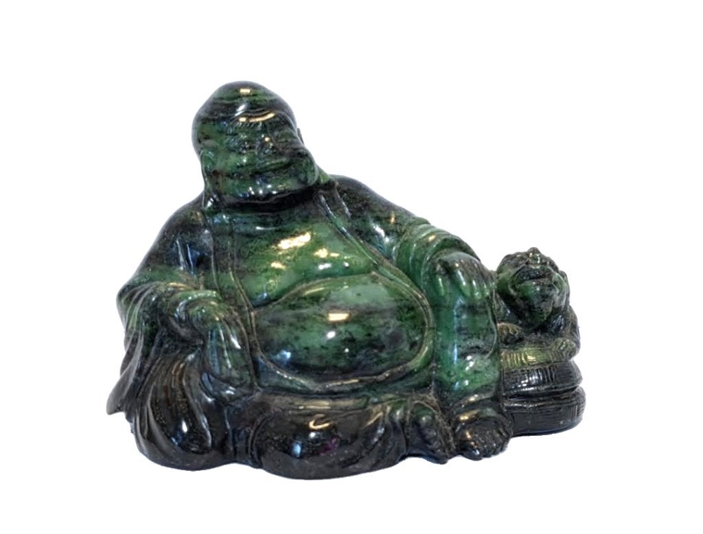 Boeddha met hond in donker groen Nephrite mineraal., Ophalen of Verzenden, Zo goed als nieuw, Overige materialen, Groen