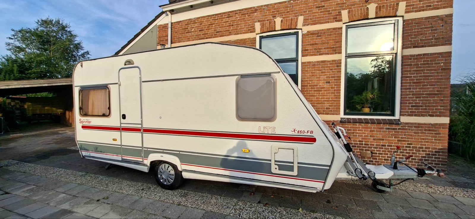 Beyerland Sprinter 460 FB, Rondzit, Frans bed, 750 - 1000 kg, Particulier