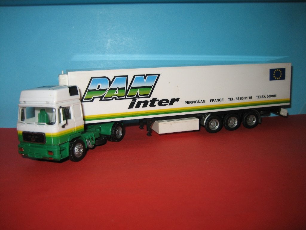 PAN - Inter   MAN  met oplegger   Herpa, Ophalen of Verzenden, Zo goed als nieuw, Bus of Vrachtwagen, Herpa