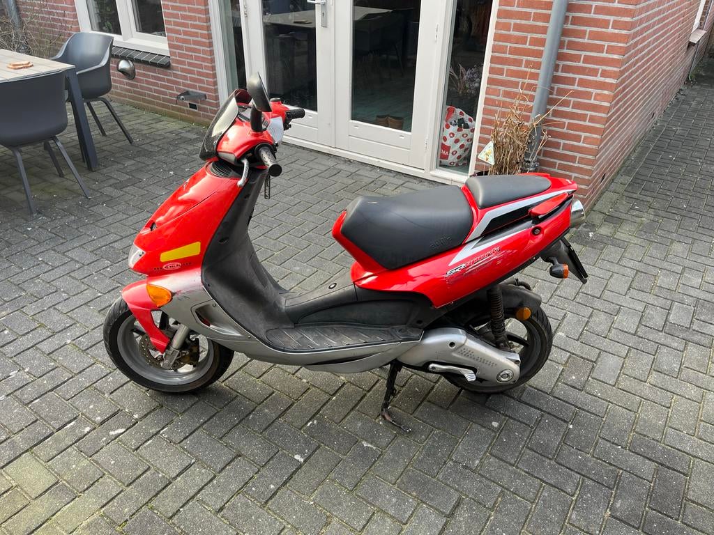 Aprilia SR 50 Scooter - Rood, Gebruikt, Fietsen en Brommers, Scooters | Aprilia, Ophalen, Tweetakt, Gebruikt, Maximaal 45 km/u