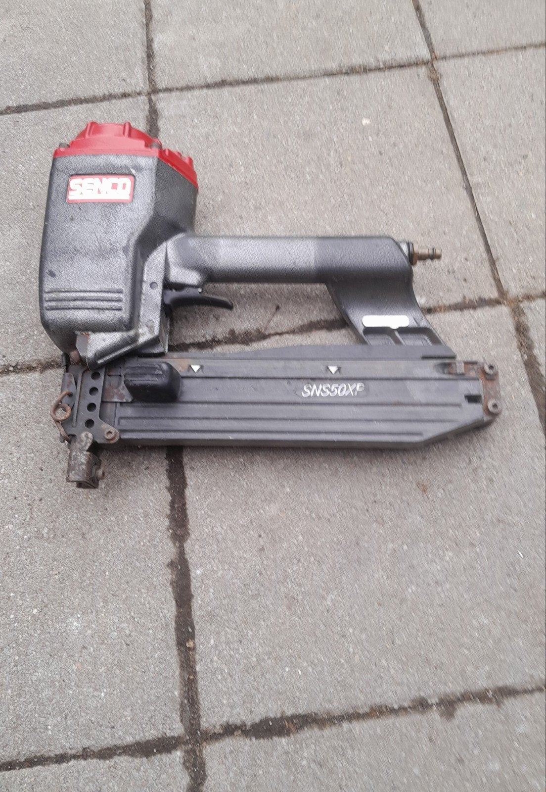 SENCO SNS50XP tacker/nietmachine, Doe-het-zelf en Verbouw, Gereedschap | Handgereedschap, Ophalen, Gebruikt, Tacker/nietmachine