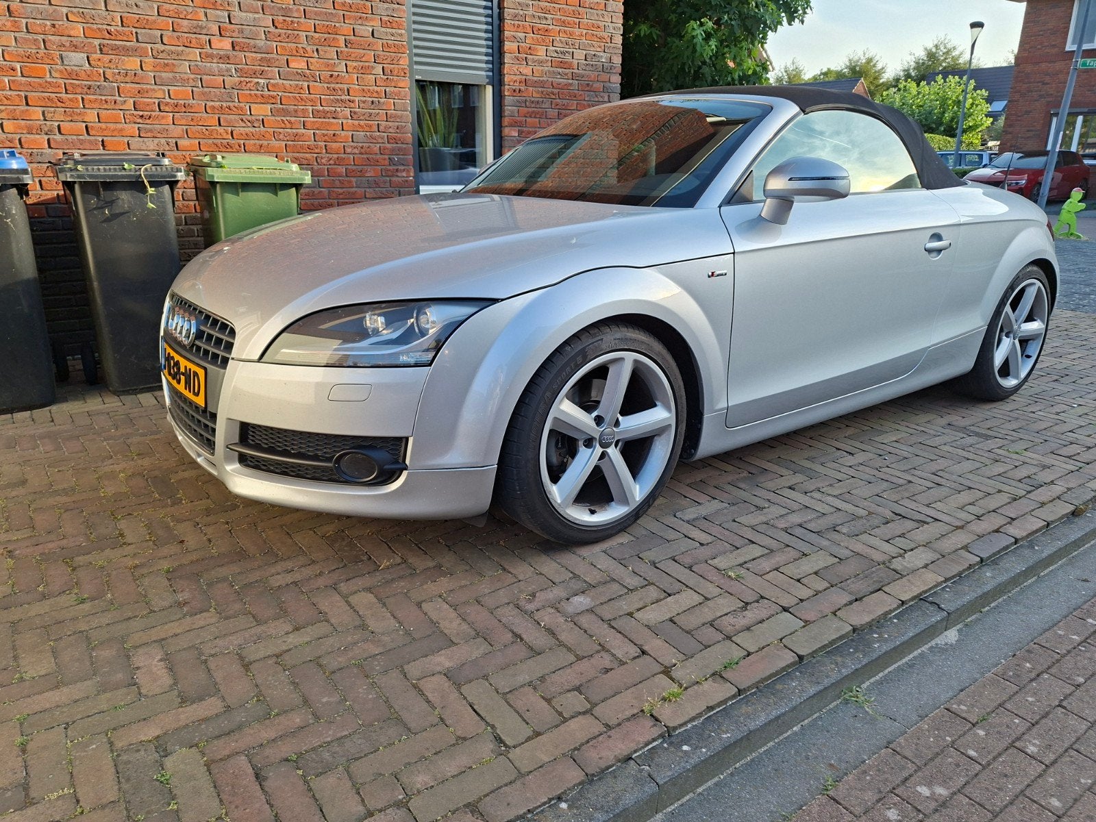 Audi TT 2.0 Tfsi Roadster 147KW 2007 Grijs, TT, 4 cilinders, Handgeschakeld, 1270 kg