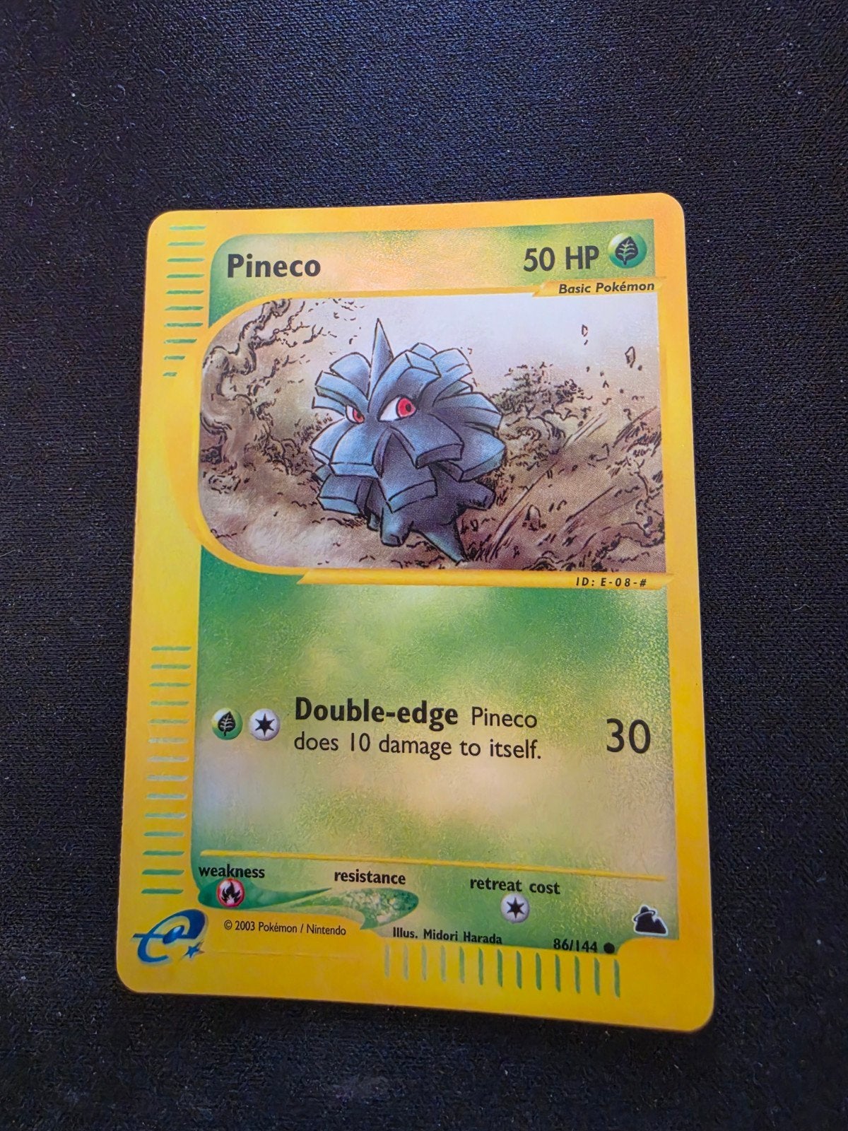 Pineco Skyridge 86/144 reverse holo, Hobby en Vrije tijd, Verzamelkaartspellen | Pokémon, Ophalen of Verzenden, Losse kaart, Foil