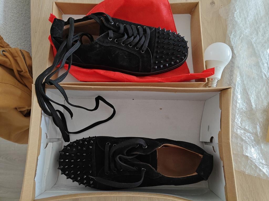 Louboutin Louis Junior spikes sneakers maat 44, Christian Louboutin, Zwart, Ophalen of Verzenden, Sneakers of Gympen