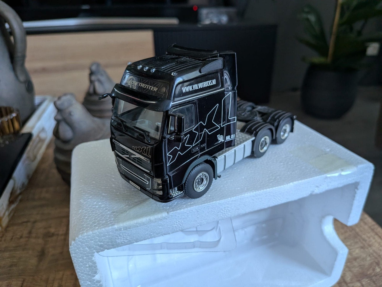 Volvo xxl demo truck